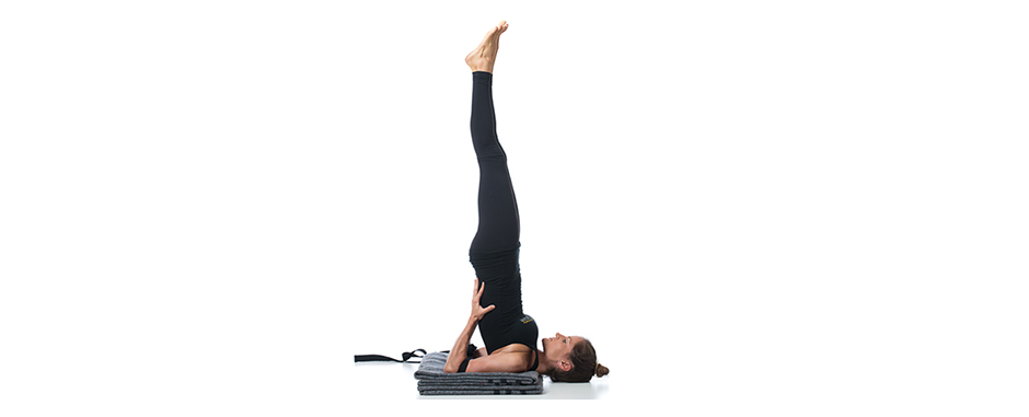 Learn the Shoulder Stand - Sarvangasana - Learn Yoga | Sikana
